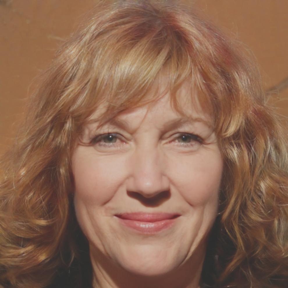 Portrait de Maëlys Desroches, formatrice en finance